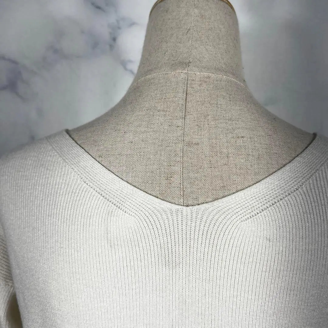 ★ Plus V Neck Long Sleeve Rib Cut Saw White White M