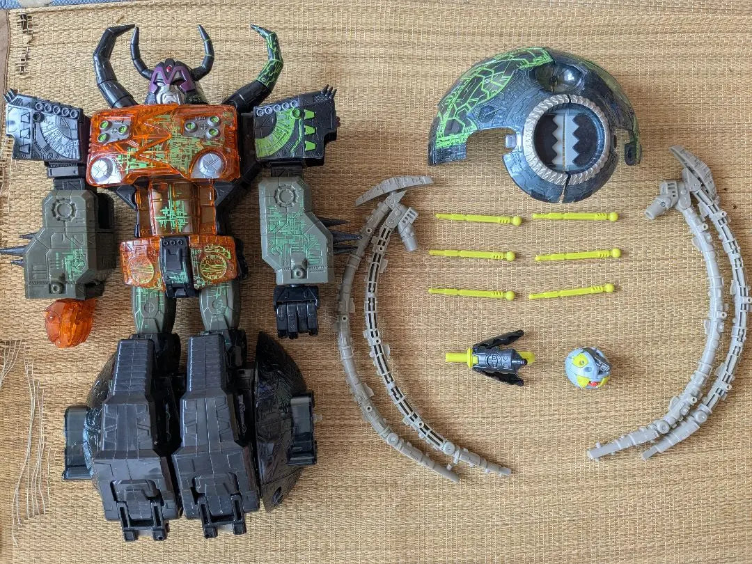 Transformers Super Link Micron Unicron Black Version