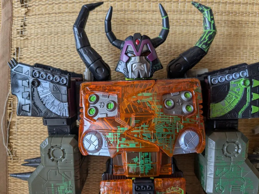 Transformers Super Link Micron Unicron Black Version