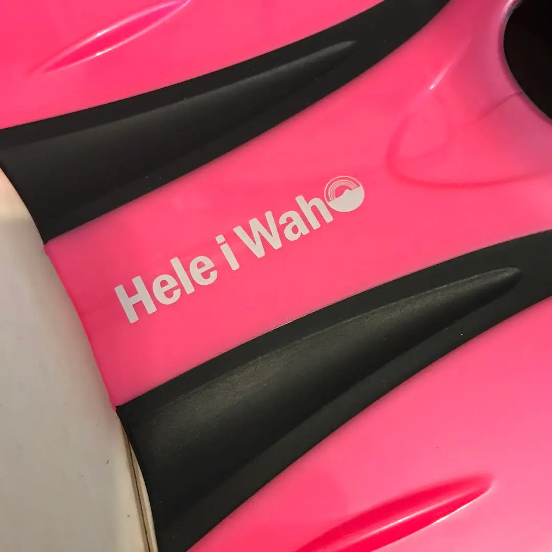 Brand new, unused, Hale i Wah fin pink snorkel