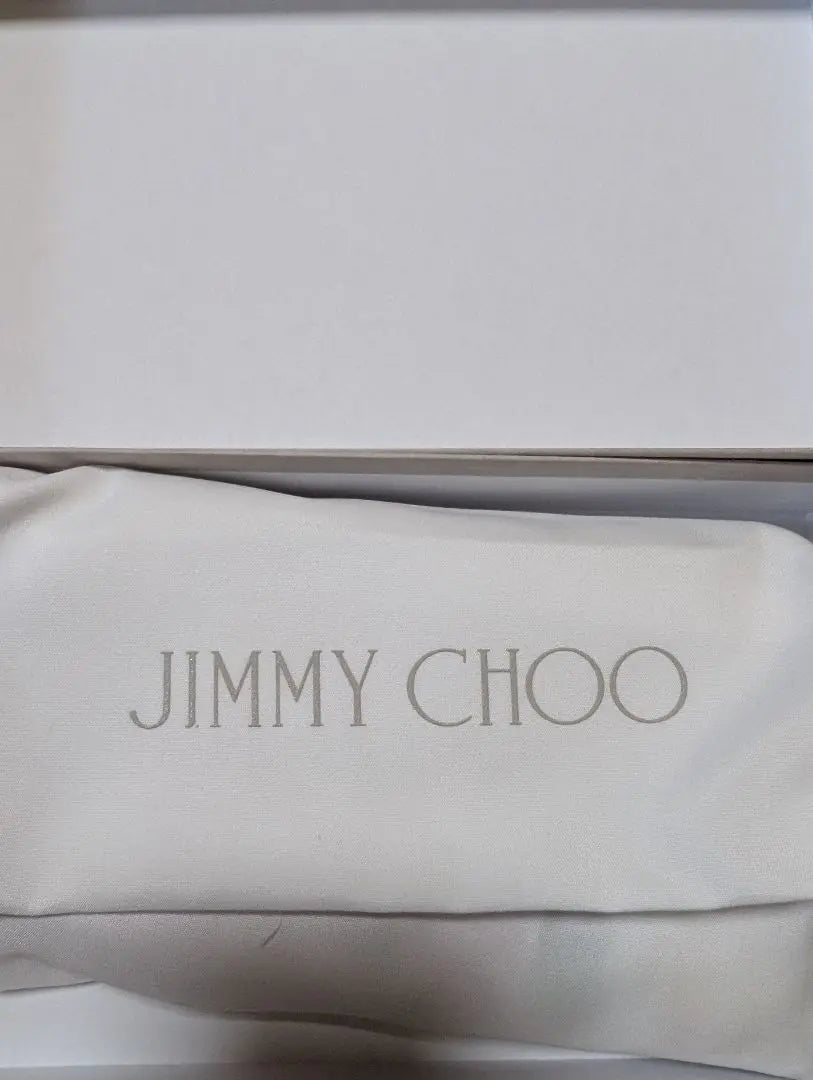 Brand new! JIMMY CHOO PIPPA Round Zipper Long Wallet