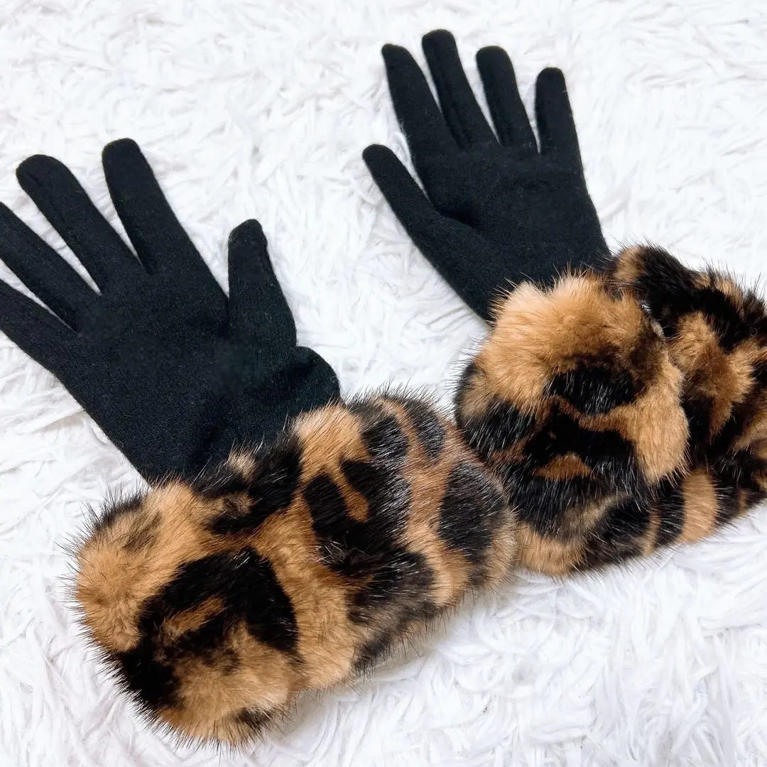 Louis Vuitton gloves mink leopard print TU black brown gloves fur