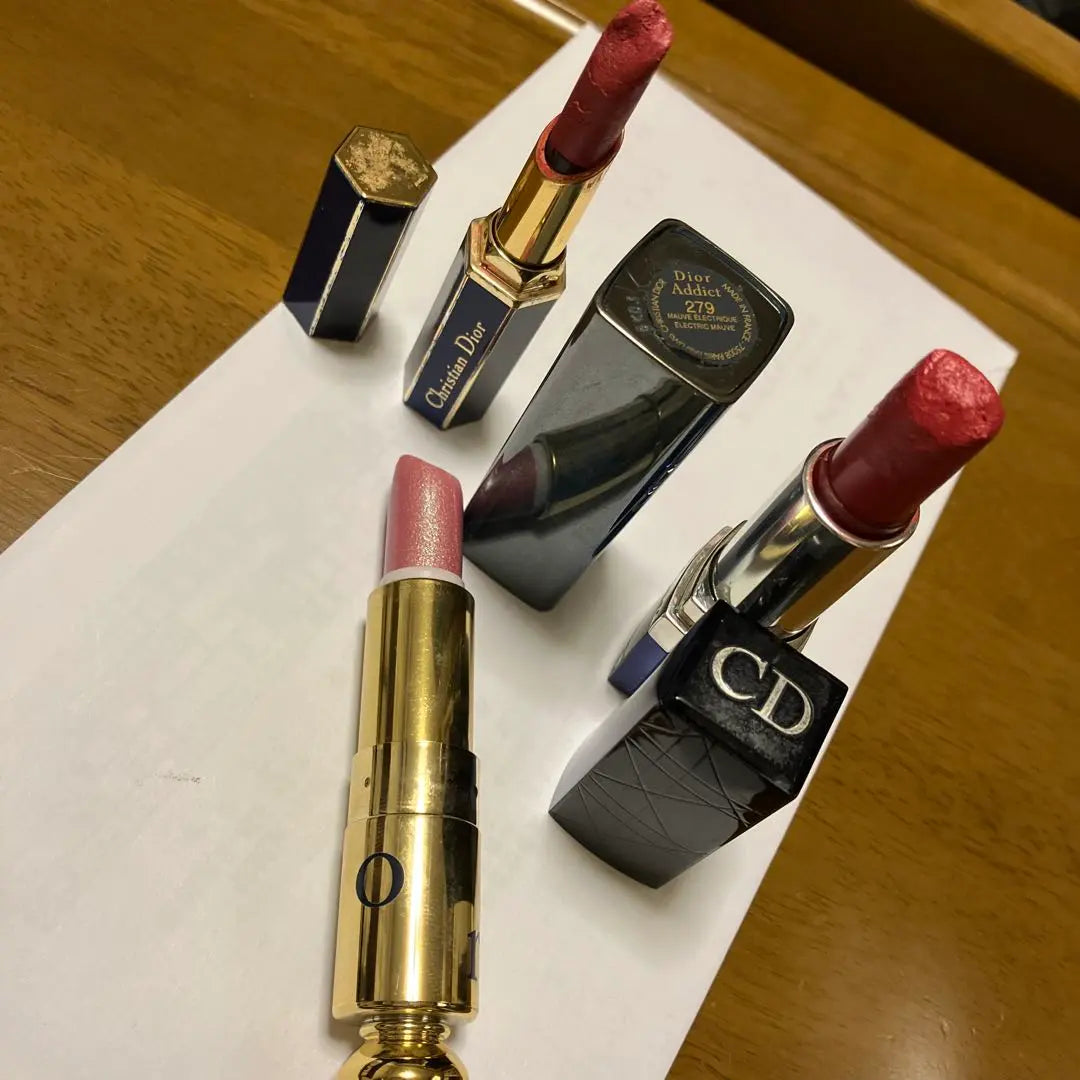 Set de pintalabios Christian Dior (color número 279, 665, etc.) | Christian Dior 口紅 セット（色番号279, 665 他）