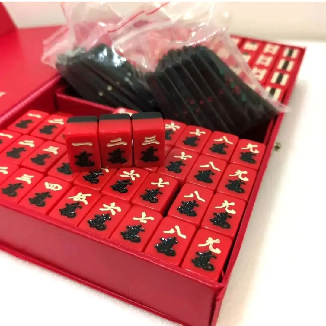 It's been a while since I last stayed up mahjong with a red mahjong tile! [Mini Red Mahjong Tile Black&R ed]