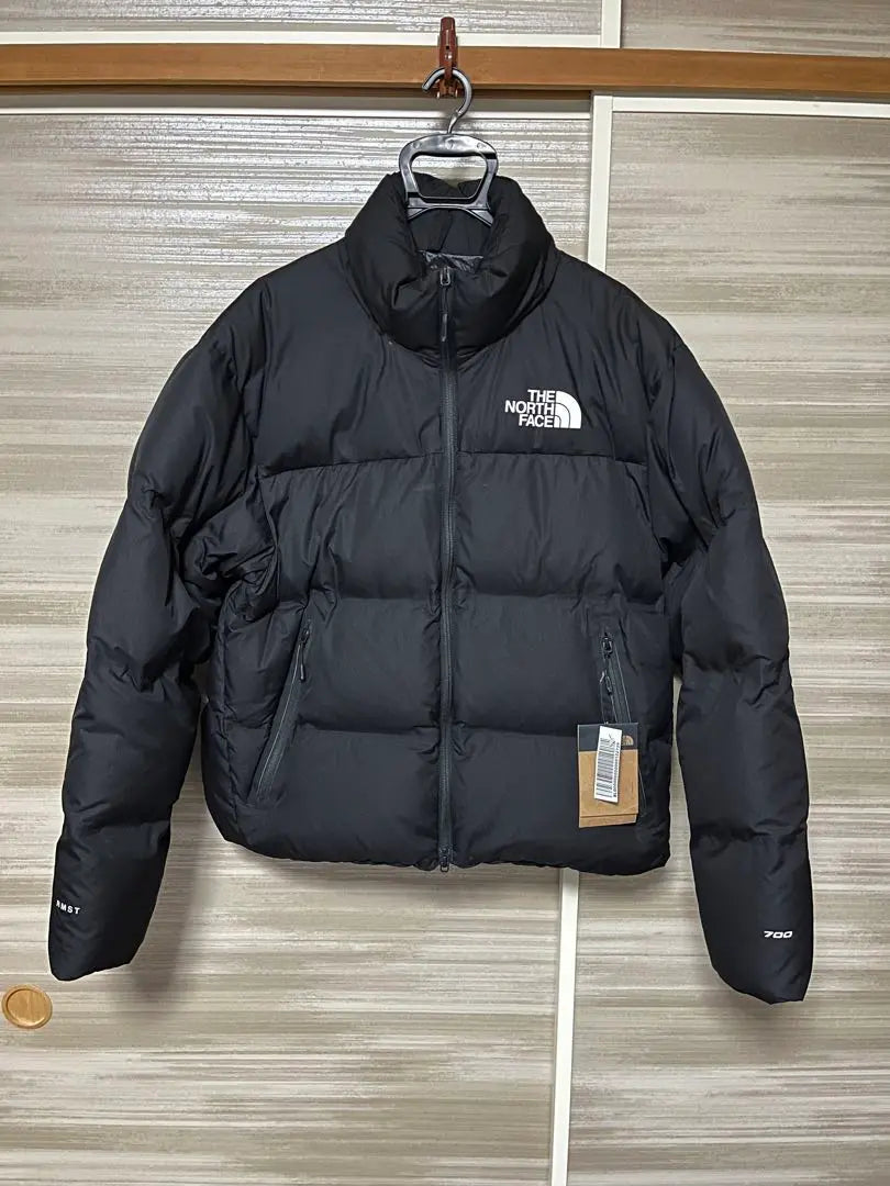 *The North Face con un defecto: RMST NUPTSE JACKET BLACK M