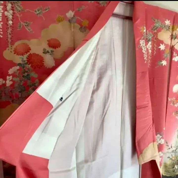 Kimono furisode, seda pura, 1 millón de yenes, rosa, patrón clásico, artículo hermoso, ceremonia de mayoría de edad, boda, fiesta