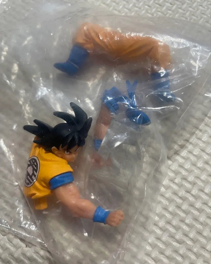 Unopened★Downloaded vs. Elite edition HG Goku