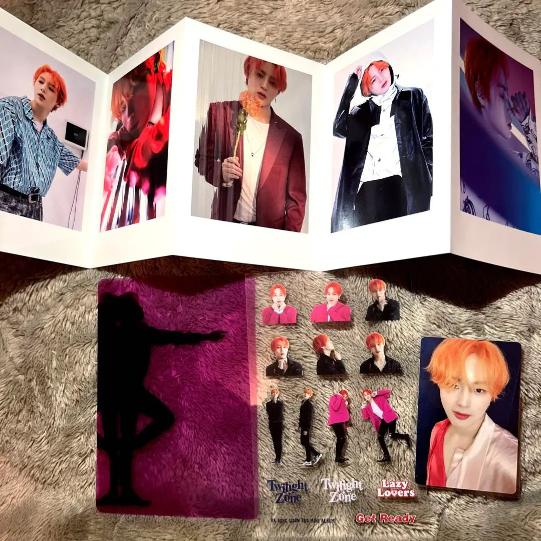 Ha Sung Woon Twilight Zone Trading Card Sticker Postcard Set