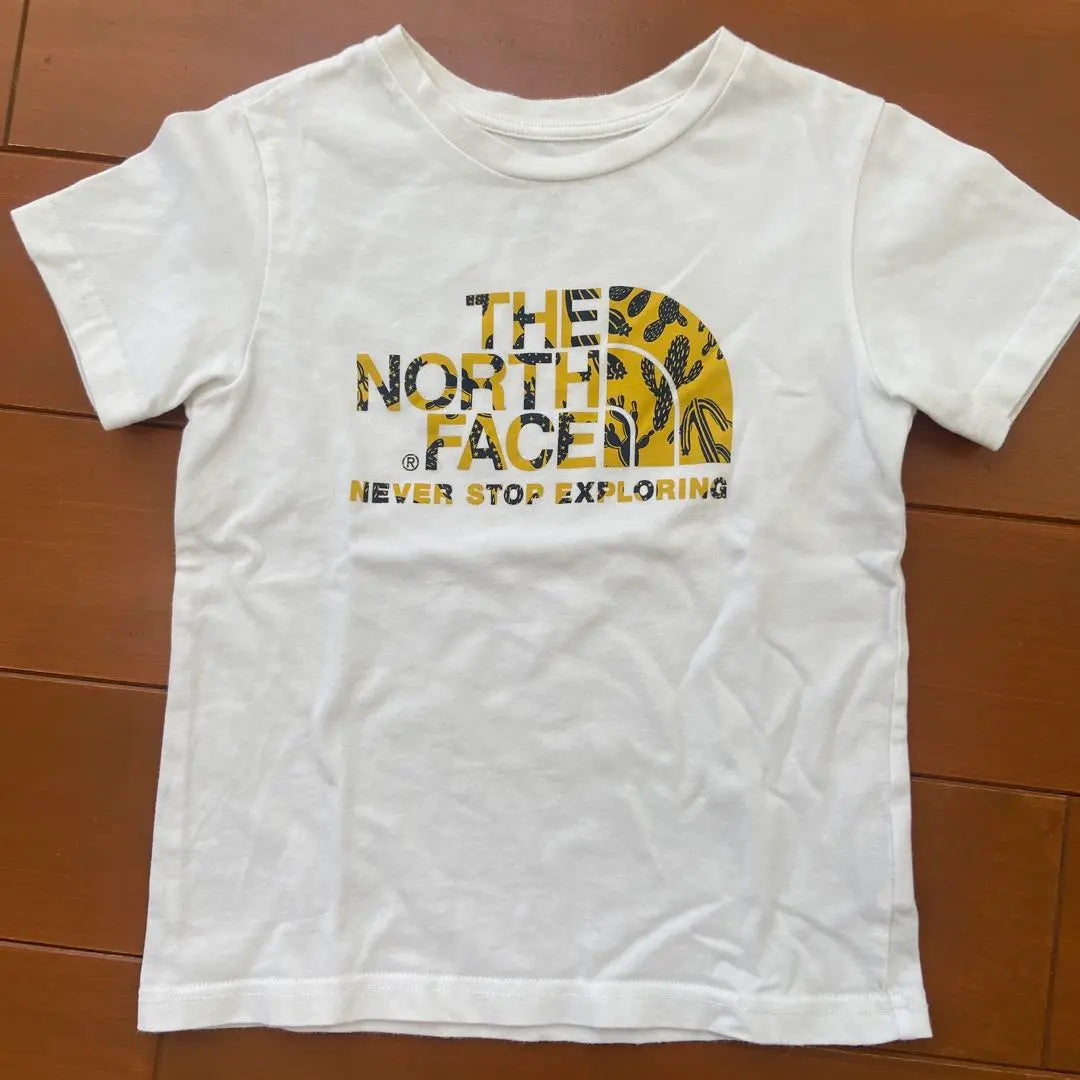 THE NORTH FACE T-shirt size 120 white