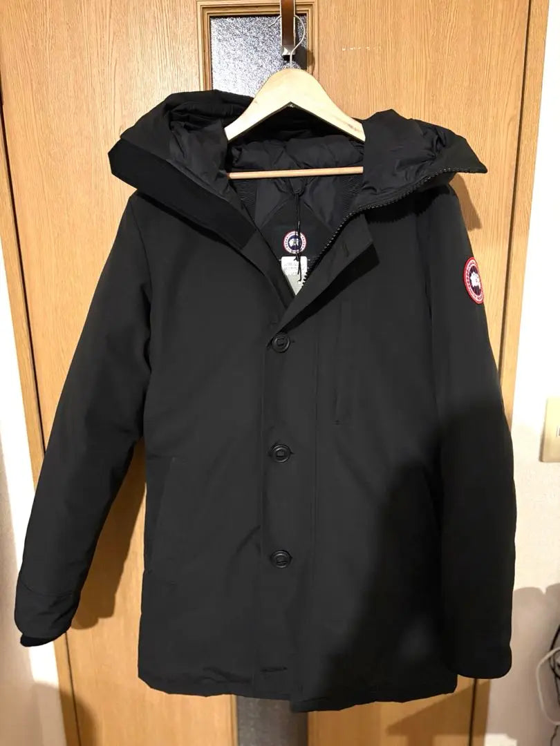 New tag included Chateau Parka 2053MB M Canada Goose Black