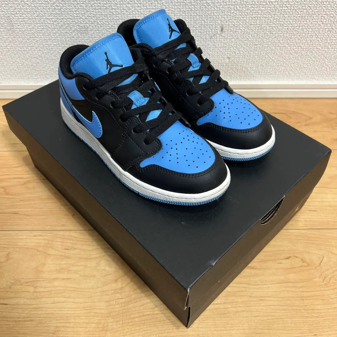 AIR JORDAN 1 LOW University Blue 22.5cm