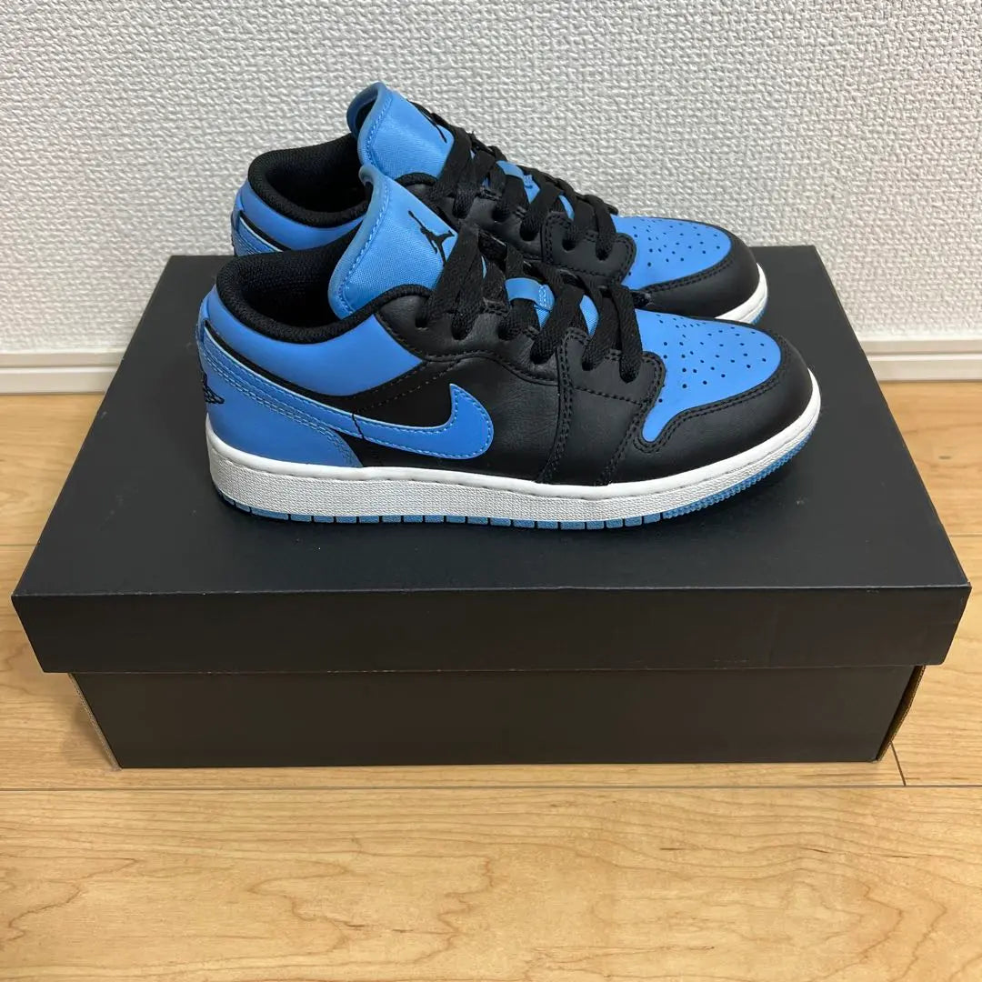 AIR JORDAN 1 LOW University Blue 22.5cm