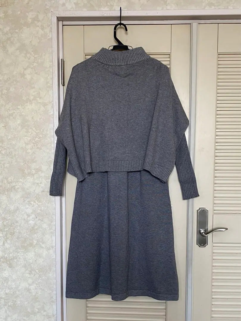 ACYM⭐︎ Knit dress & poncho-shaped vest set⭐︎F⭐︎Gray⭐︎Good condition