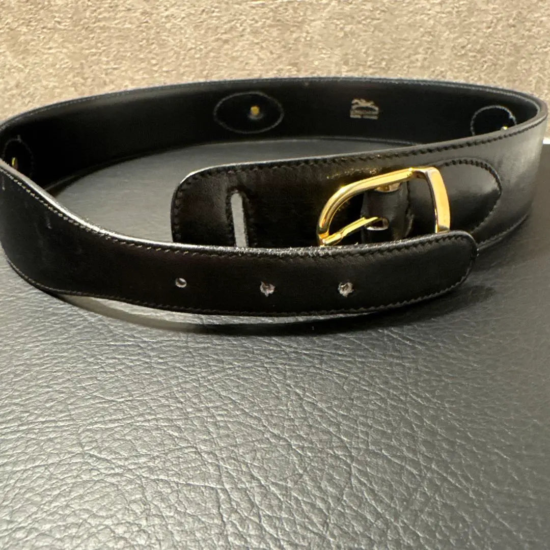 Longchamp Women's Leather Belt 65/26 Small Size