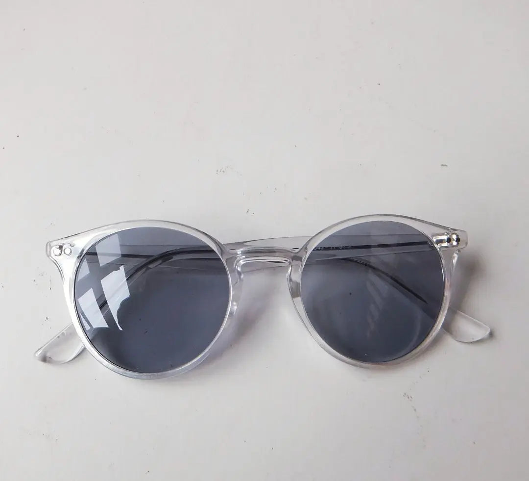 Boston type sunglasses, clear x light gray, Boston type, new