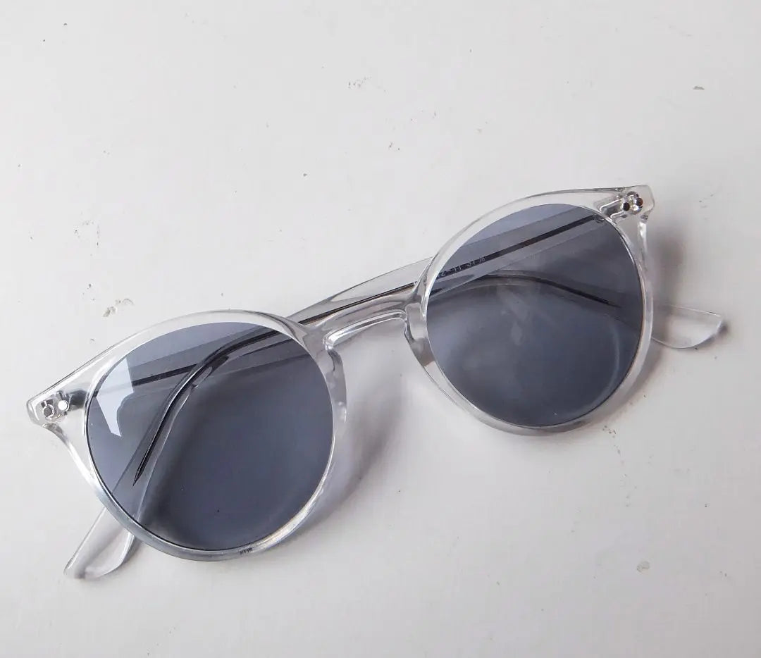 Boston type sunglasses, clear x light gray, Boston type, new