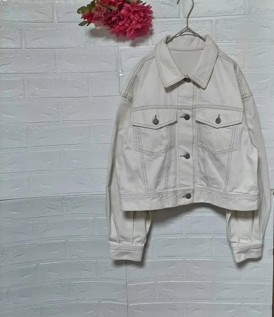 [Ge] GU ♡ Ladies ♡ 100%cotton ♡ G Jean ♡ Outer ♡ Denim [м] White