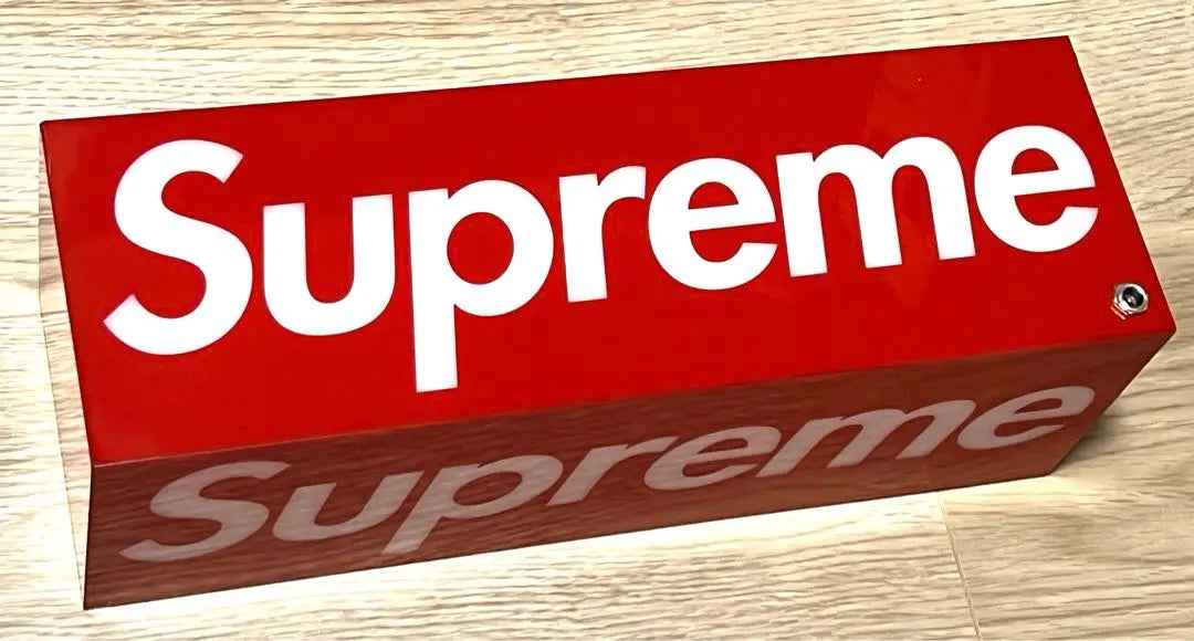 Supreme Box Logo Lamp