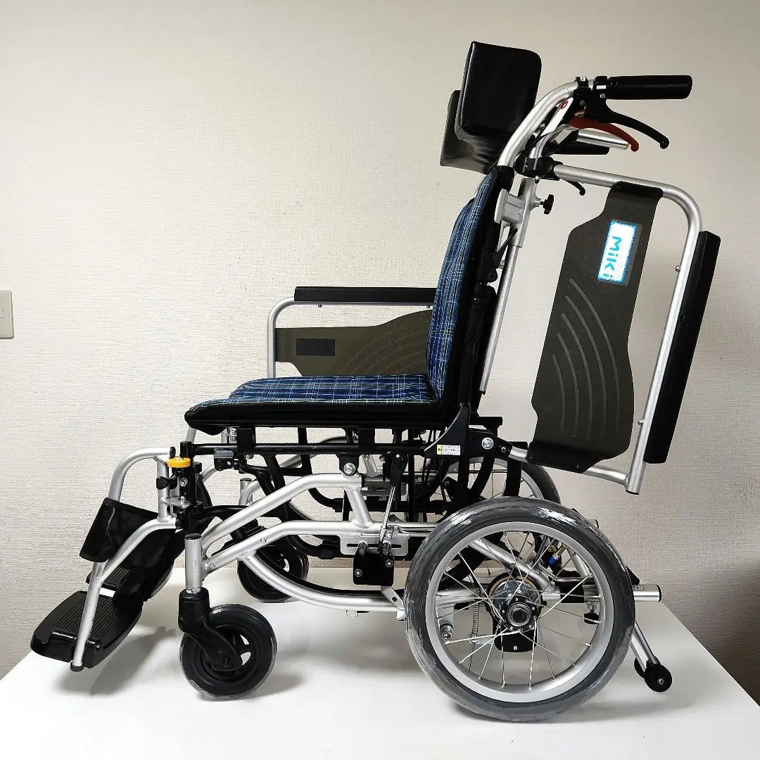 Silla de ruedas multifunción Miki Assistance Tilt SKT-7