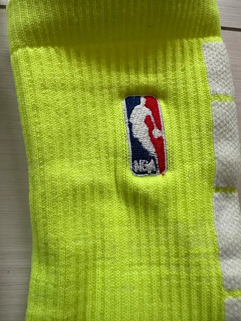 Calcetines NBA NB A amarillo/morado y amarillo/blanco, juego de 2 pares