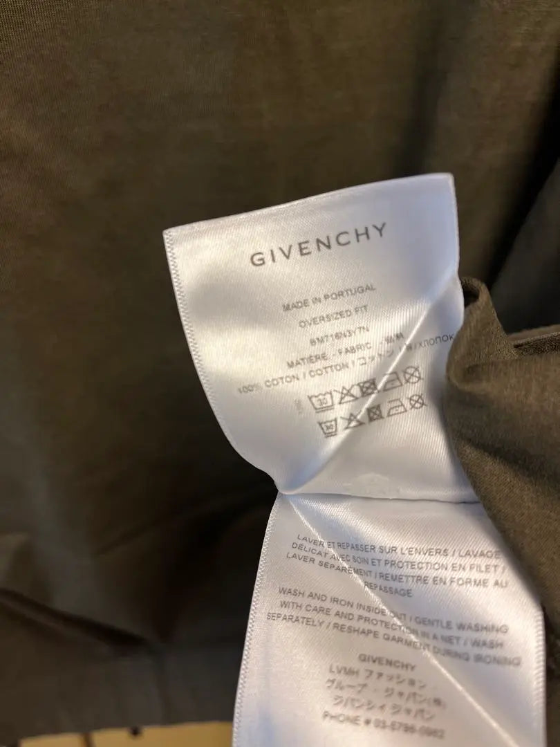 Camiseta con el logotipo auténtico de Givenchy