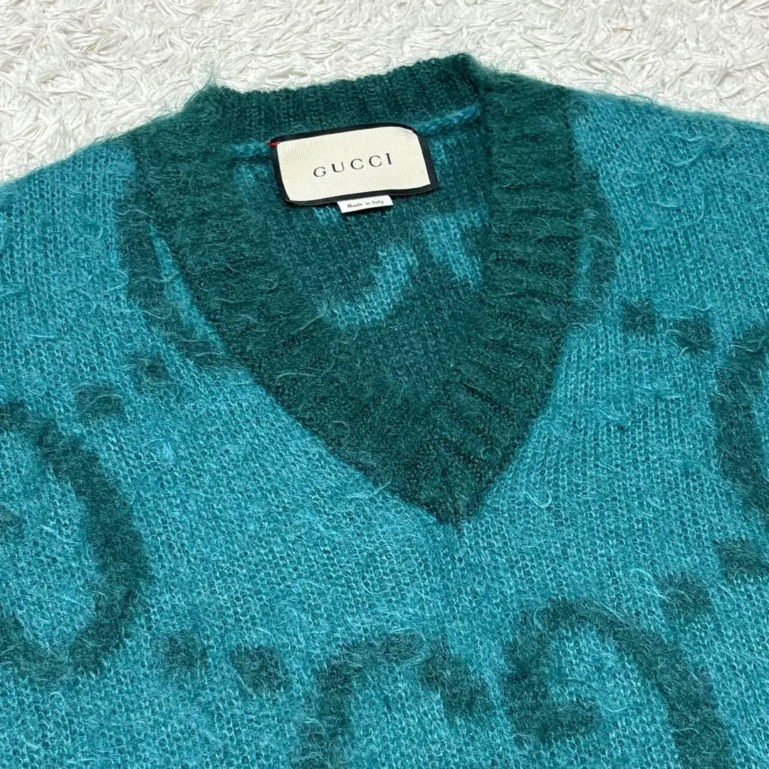 ★Extremadamente raro★ Jersey de punto de mohair GUCCI con cuello en V, fabricado en Italia, estampado GG, verde