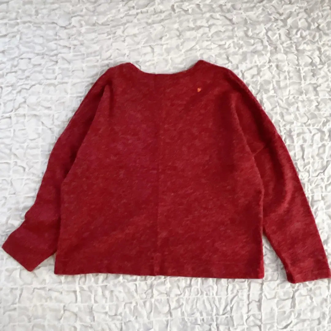 Women's Knit Heart Market LL Red Heart Embroidery