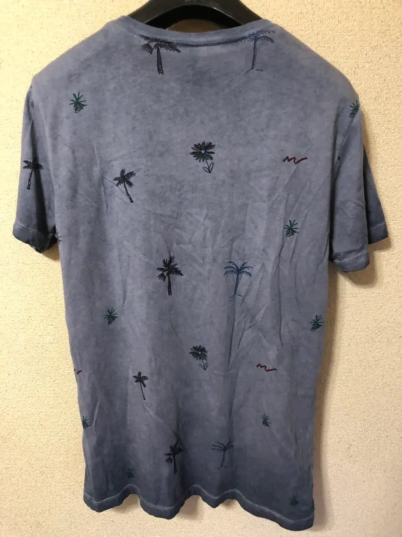 Good condition SSEINSE Italian made product dyed T-shirt Henley neck