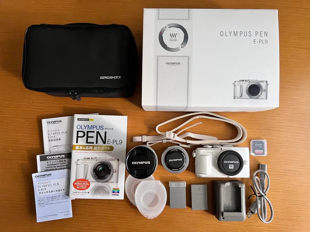 [Good condition] OLYMPUS PEN E-PL9 White with guidebook and pouch