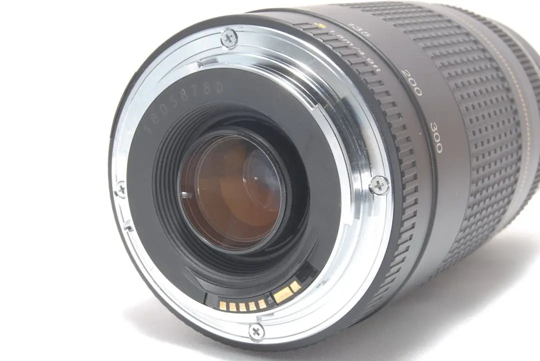 Recommended for beginners Canon Kiss X2 double lens that can be used immediately after it arrives