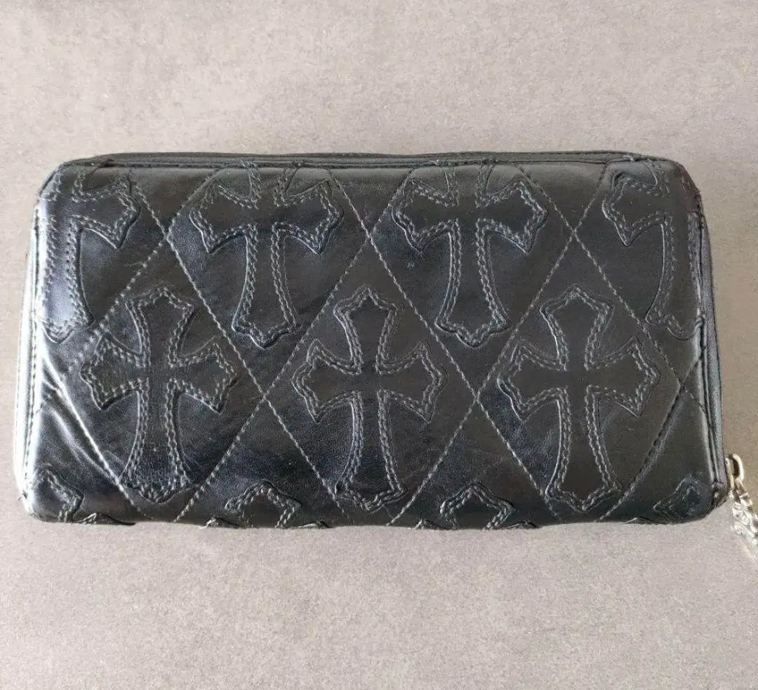 [El precio más bajo de la industria] ¡Hermoso artículo! ¡Viene con comprobante de compra! Cartera acolchada Chrome Hearts