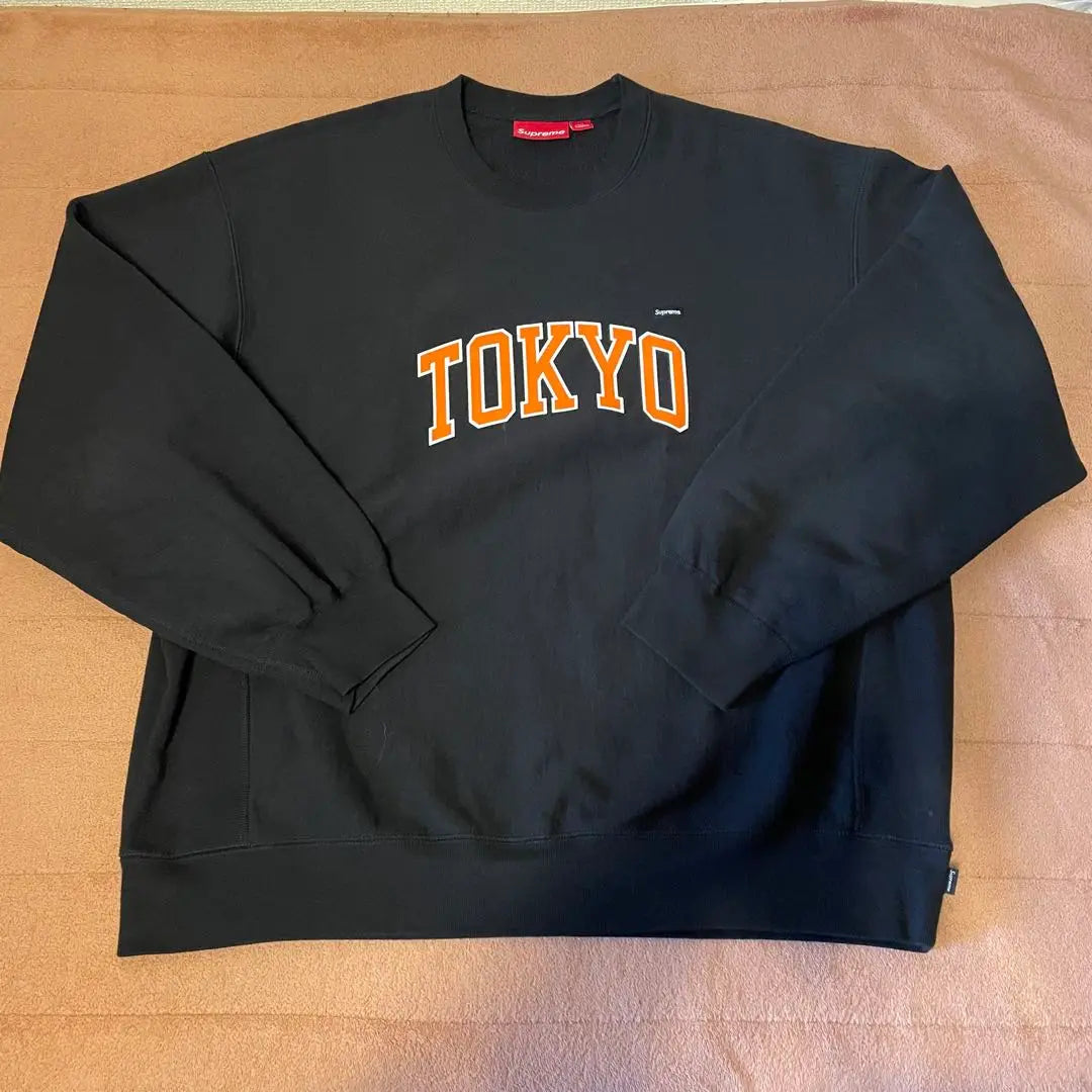 Supreme Shop Small Box Crewneck