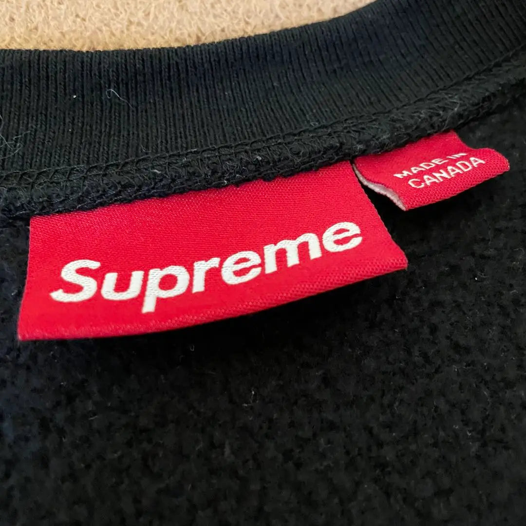 Supreme Shop Small Box Crewneck