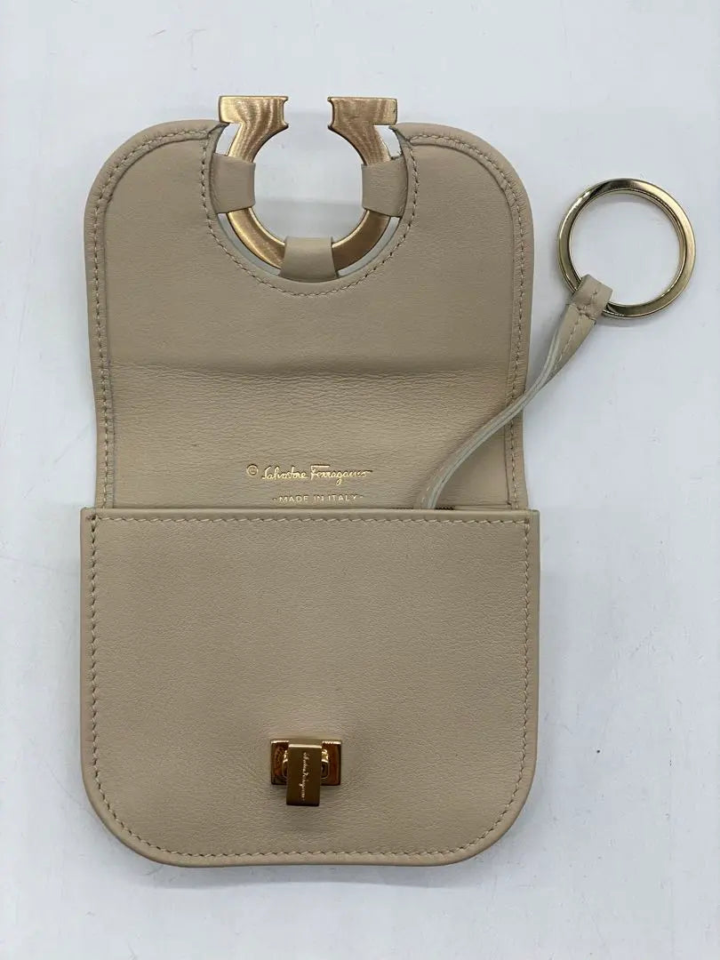 ★ 2885] Unused * Ferragamo * With leather coin case key ring