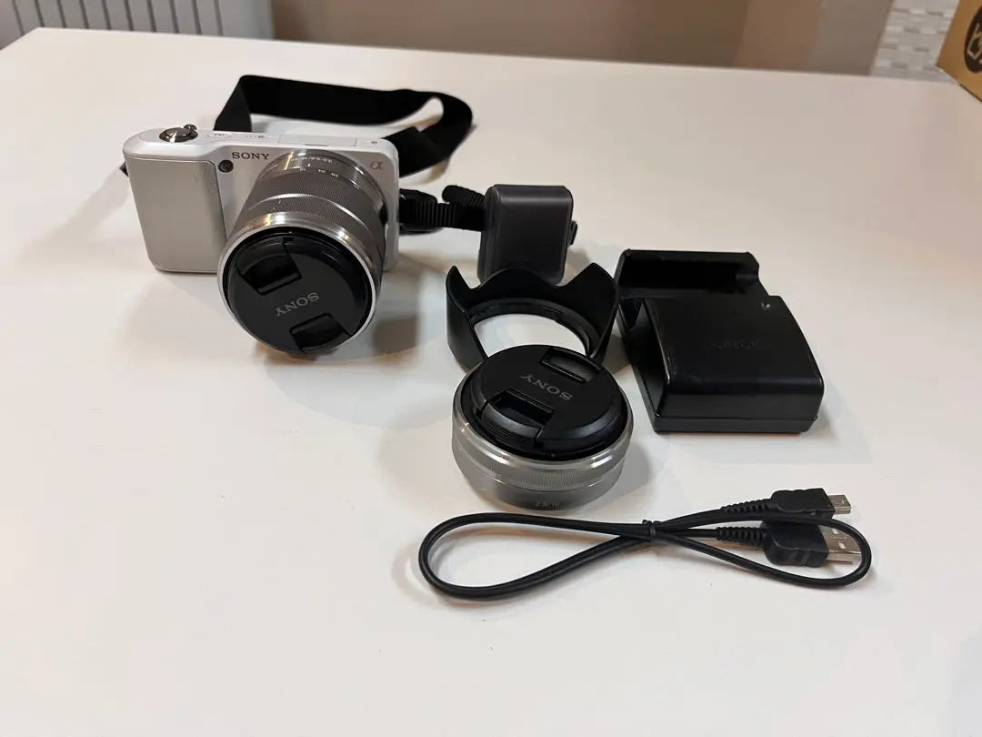 [Buen funcionamiento] Cámara SLR sin espejo negra SONY α NEX-3 | 【動作良好】SONY α NEX-3 ブラック ミラーレス一眼レフカメラ