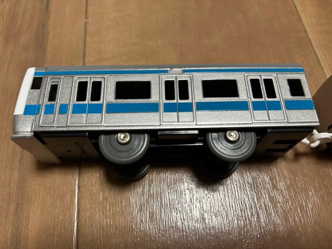 Plarail E233 series Keihin Tohoku/Negishi Line JR Plarail 3-car set Silver and blue