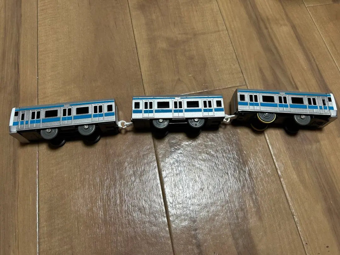 Plarail E233 series Keihin Tohoku/Negishi Line JR Plarail 3-car set Silver and blue