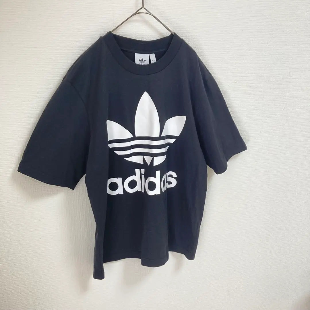 adidas, superb condition, t-shirt, black, crew neck, cotton