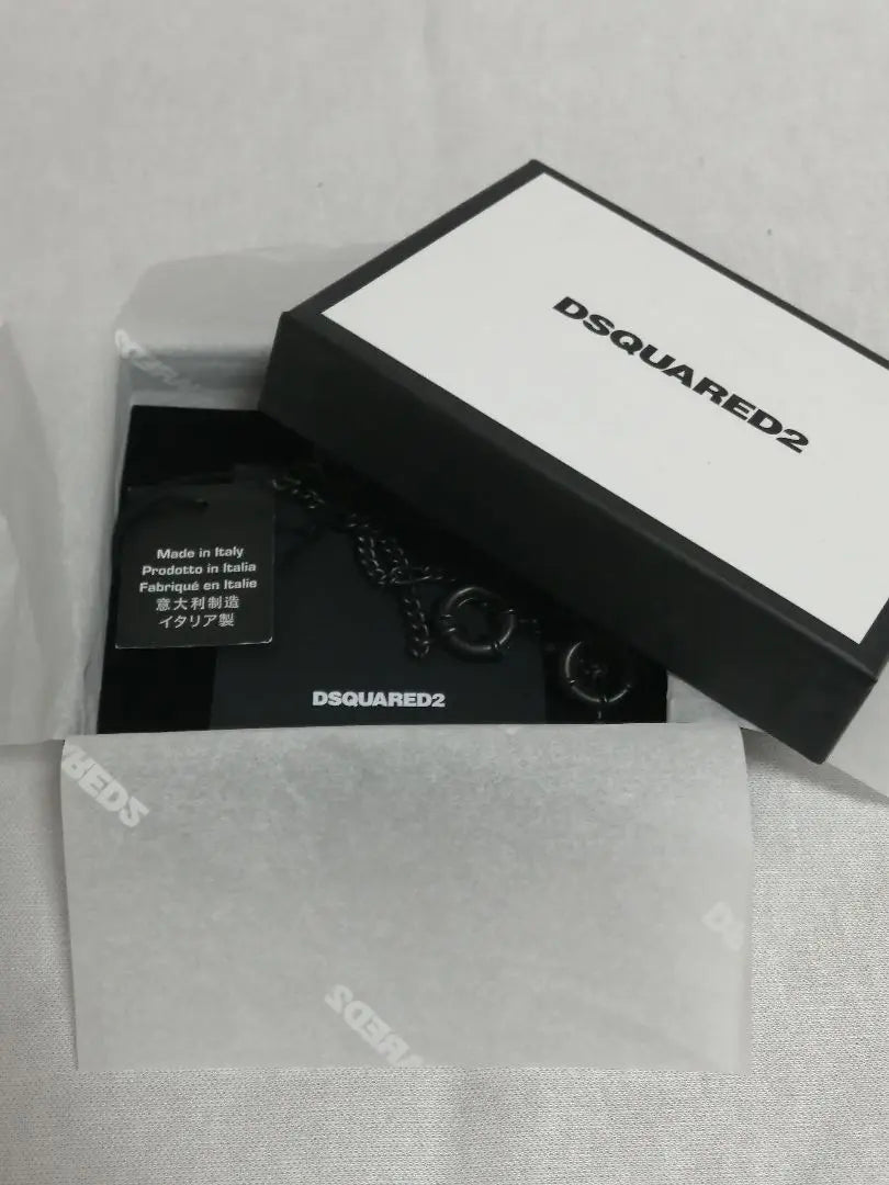 ♂Sold out final price, box tag included, wallet chain [DSQUARED2] Metal material