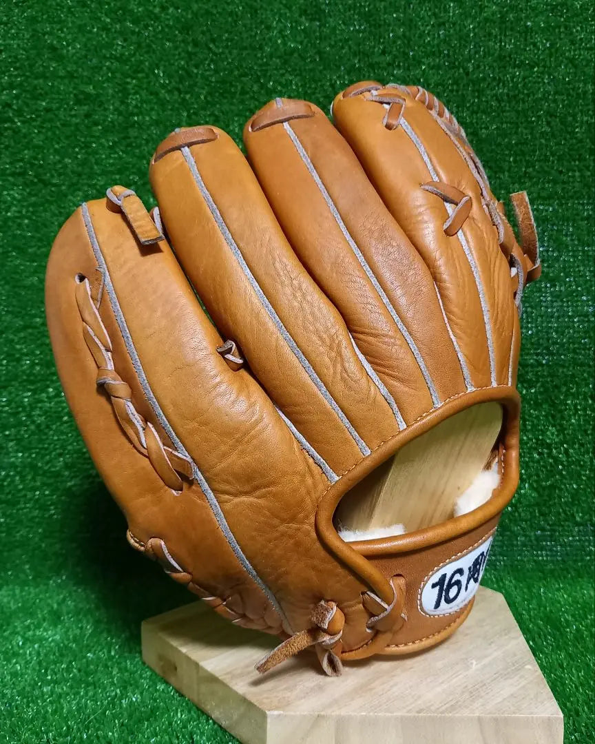 "Rare" gloves, not "that". Made by SSK, Hanshin Okada Akifu Professional Glove