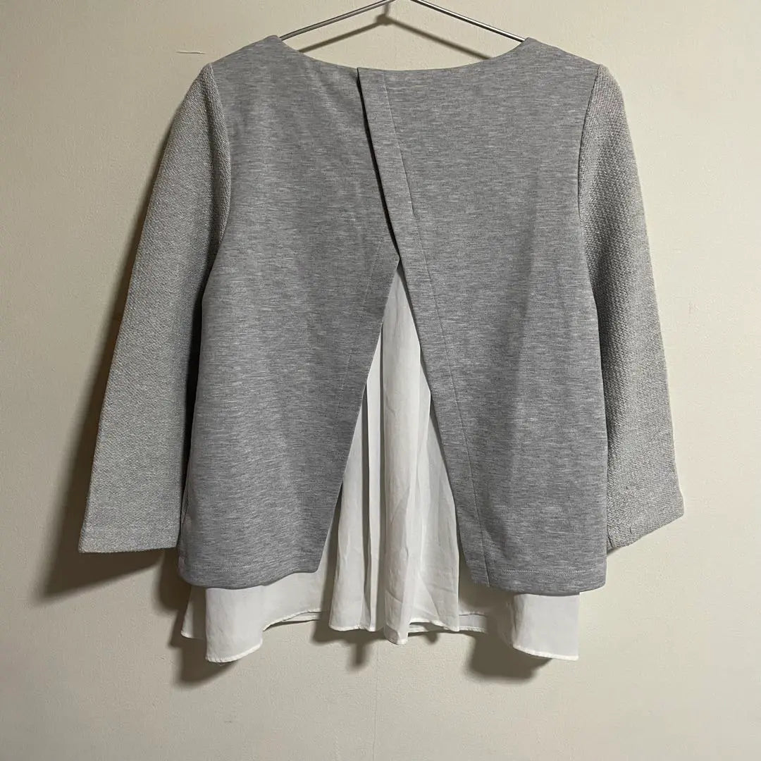 [No Lee's] Tops Manga larga (36) Diseño Grayback Cuello en U | 【ノーリーズ】トップス 長袖 (36) グレー バックデザイン Uネック