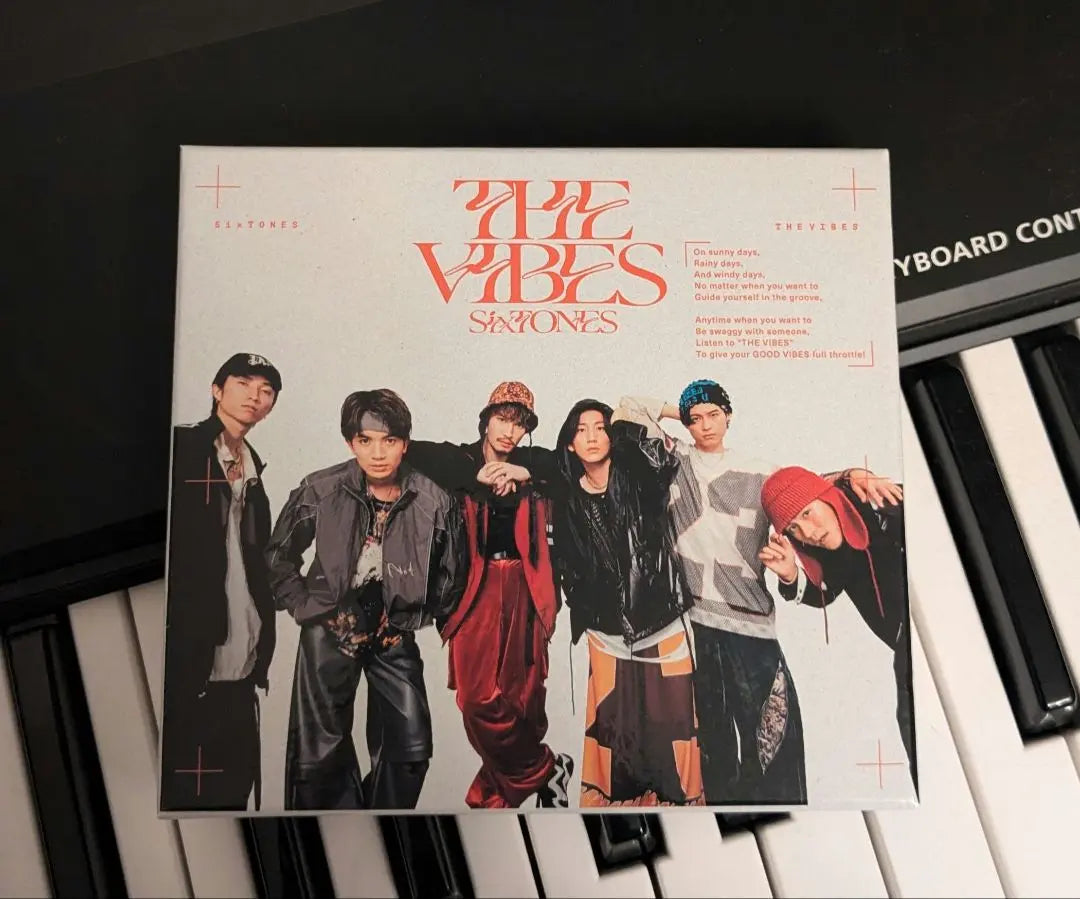 SixTONES THE VIBES Primera Edición Un Álbum en CD + Blu-ray | SixTONES THE VIBES 初回盤A CDアルバム＋ Blu-ray