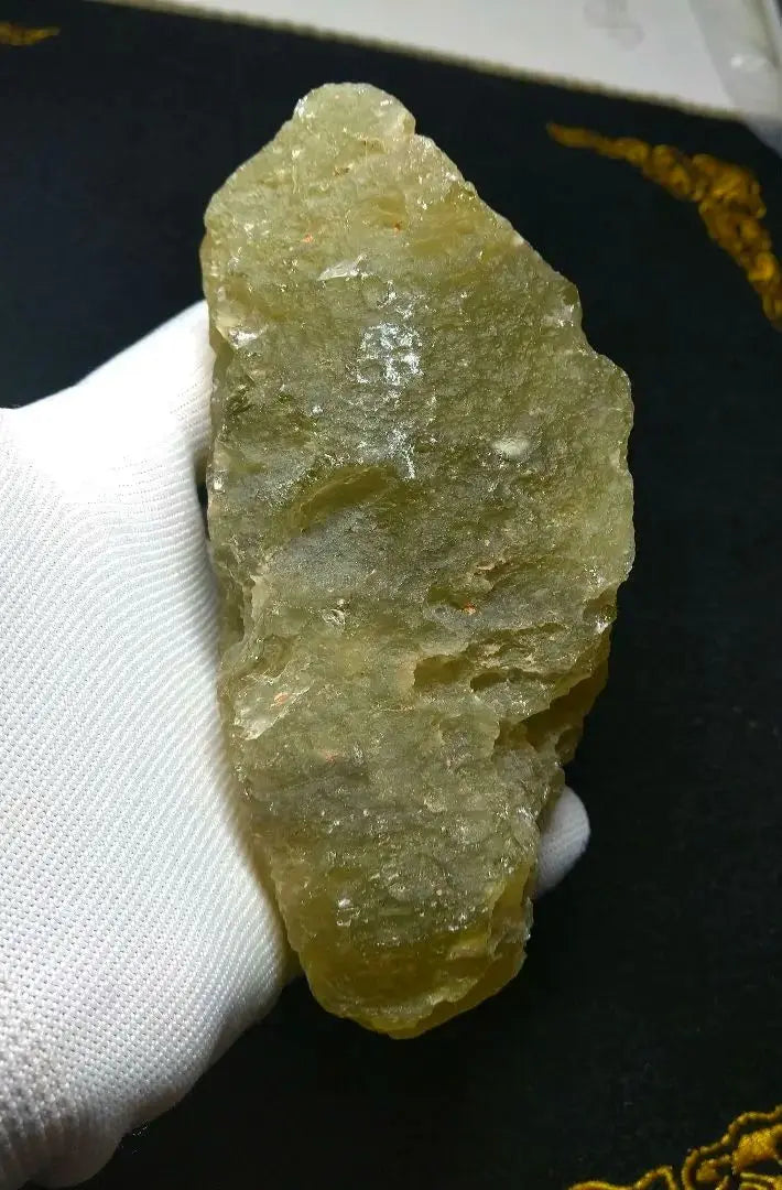 [Súper, súper raro] Gran grupo de piedra cruda de vidrio libio de 720 g