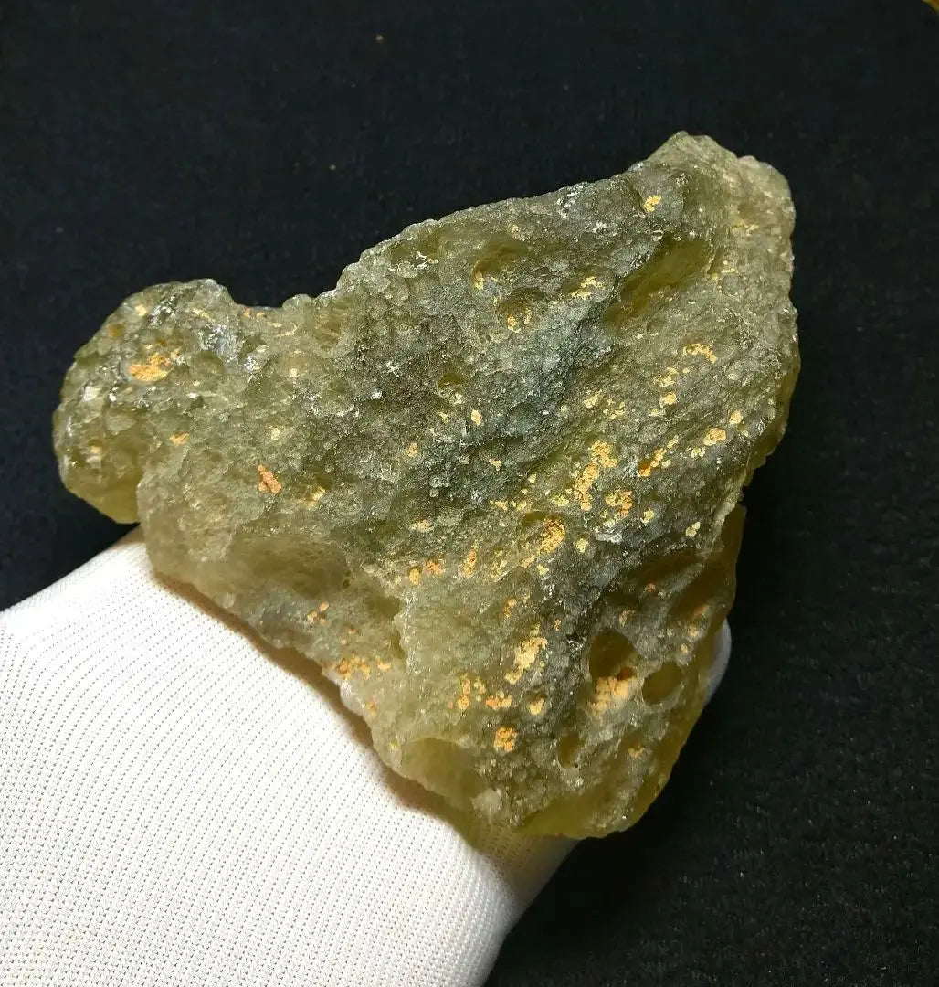 [Súper, súper raro] Gran grupo de piedra cruda de vidrio libio de 720 g