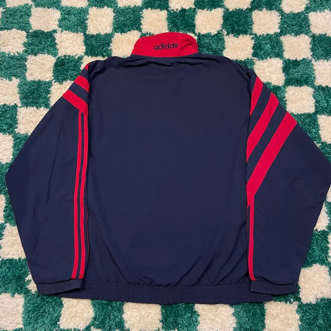 "Chaqueta de nailon adidas de los años 80" Ropa vieja usada