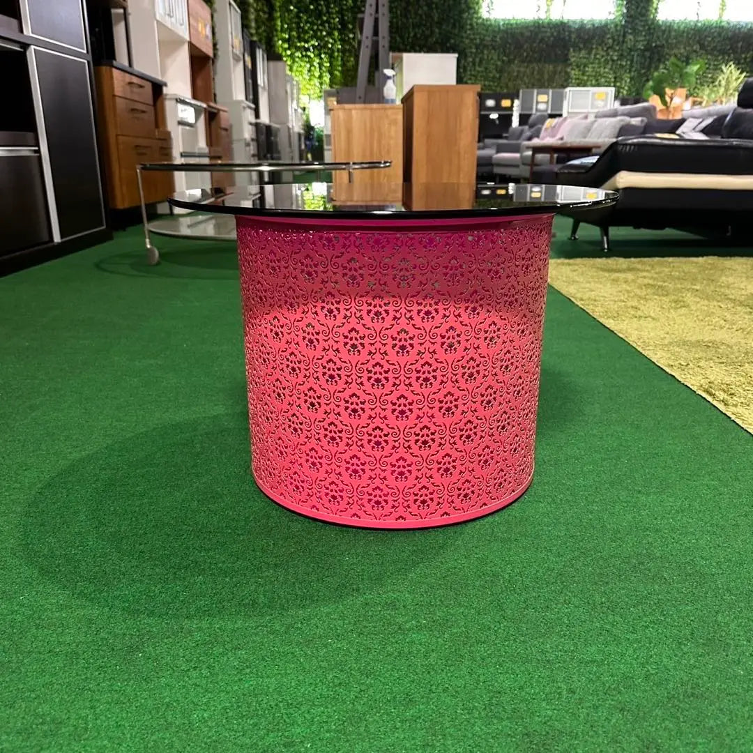 Rotable round type pink watermark pattern glass furniture A119 | ローテーブル ラウンド型 ピンク 透かし柄 ガラス 家具 A119