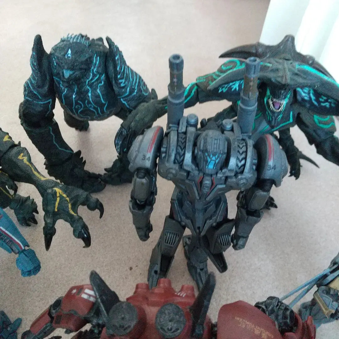 Pacific Rim Figure Set of 10