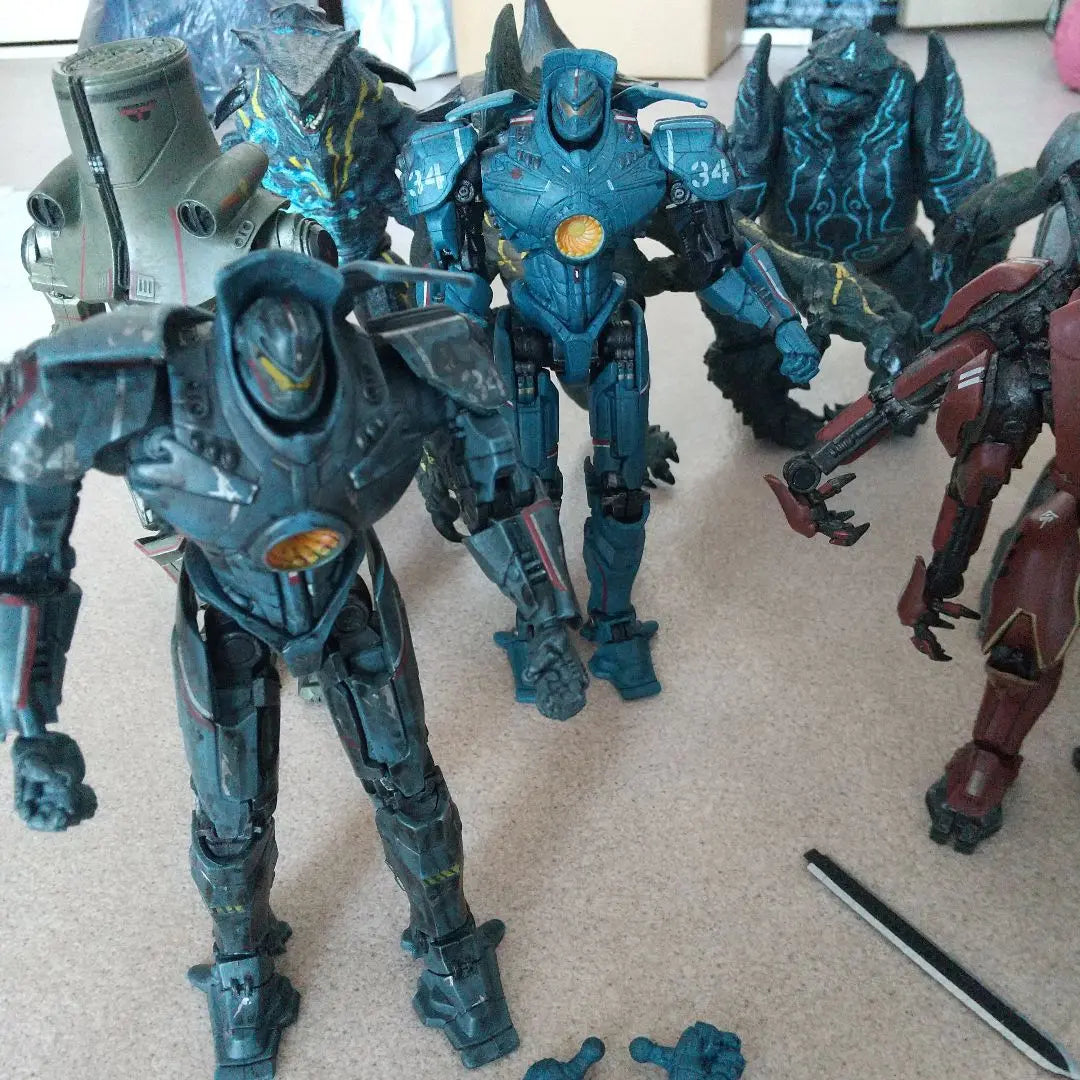 Pacific Rim Figure Set of 10