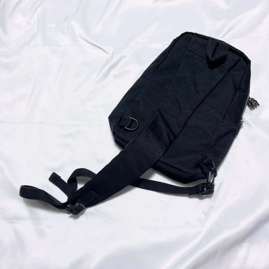 [Good condition] Kipling Body Bag Black Kipling Outdoor Lightweight