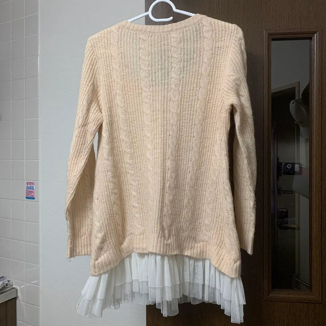 CECIL McBEE Knit Tops *If it doesn't sell by April 15th, we will be discontinued